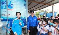 Keppel Land Việt Nam và báo Tiền Phong vận hành hai hệ thống lọc nước tại Bến Tre