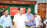 Bí thư Thành ủy TPHCM Nguyễn Văn Nên tại cùng cán bộ chủ chốt TP. Thủ Đức tại một hội nghị