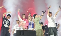 BinZ, SOOBIN cùng dàn rapper &apos;thổi bùng&apos; nhạc hội sinh viên