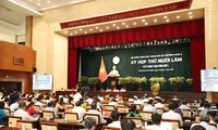 The President of Ho Chi Minh City urgently directed the management of officials and civil servants going abroad