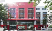 Trường dân lập Quốc tế Việt Úc là một trong những trường thuộc nhóm trường "con nhà giàu" ở TPHCM.
