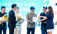 Google vinh danh 4 sinh viên Việt Nam với dự án &apos;Phát triển ứng dụng vì cộng đồng&apos;