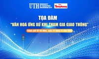 Báo Tiền Phong tổ chức tọa đàm &apos;Văn hóa ứng xử khi tham gia giao thông&apos;