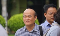 Ông Nguyễn Huy Quang - Vụ trưởng Vụ pháp chế (Bộ Y tế) tại tòa.