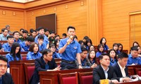 Lãnh đạo tỉnh Hưng Yên đối thoại với đoàn viên thanh niên