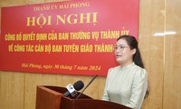 Chị Vương Toàn Thu Thủy phát biểu nhận nhiệm vụ. 