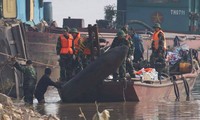 Bom trục vớt gần cầu Long Biên chứa 1 tấn thuốc nổ tritonal