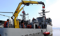 Robot của Hải quân tìm kiếm ngư dân mất tích có thể lặn sâu bao nhiêu?