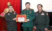 Thanh niên Quân đội Việt - Lào bàn biện pháp hợp tác, tăng cường giao lưu