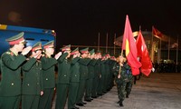Xúc động hình ảnh người lính Việt Nam tạm biệt đất nước lên đường tới Thổ Nhĩ Kỳ