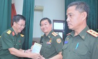 Phát triển quan hệ đặc biệt giữa tổ chức Công đoàn và Thanh niên Quân đội Việt - Lào
