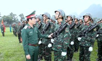 Tổng Tham mưu trưởng thị sát huấn luyện diễu binh, diễu hành kỷ niệm Chiến thắng Điện Biên Phủ