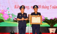 Lập nhiều chiến công, Bộ Tư lệnh Vùng Cảnh sát biển 4 và Tư lệnh Trần Văn Lượng được vinh danh