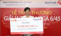 Anh Nguyễn Hoài Ân (TP HCM) vừa nhận giải thưởng Jackpot hơn 14 tỷ đồng. 