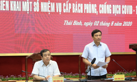 Ông Đặng Trọng Thăng, Phó Bí thư Tỉnh ủy, Trưởng ban Chỉ đạo tỉnh phòng, chống dịch COVID-19 phát biểu tại cuộc họp 