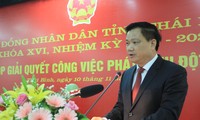 Ông Nguyễn Khắc Thận phát biểu nhận nhiệm vụ Chủ tịch UBND tỉnh Thái Bình - Ảnh: Hoàng Long