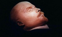 Kỹ thuật bảo quản giúp bảo vệ thi hài Lenin hơn 90 năm qua. Ảnh: AP.