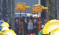 Hình ảnh ấn tượng Nhật hoàng và Hoàng hậu thăm Đại nội Huế