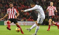 Bilbao đứng vững trong sức ép của Real. Ảnh: Reuters.