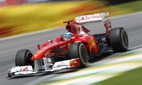 Xe đua F1 của đội Ferrari 150 Italia do Fernando Alonso cầm lái tại trường đua Interlagos, Sao Paulo, Brazil năm 2011. Ảnh: Formula1.