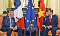 Hình ảnh hoạt động của Thủ tướng Phạm Minh Chính tại Cộng hoà Pháp