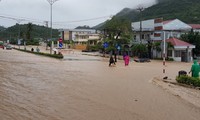 Nha Trang sạt lở do mưa lớn, nhiều người tử vong 