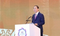 Chủ tịch nước Trần Đại Quang phát biểu tại Hội nghị Thượng đỉnh Lãnh đạo doanh nghiệp APEC 2017 (APEC CEO Summit 2017)