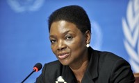 Phó Tổng thư kí Liên Hợp Quốc phụ trách các vấn đề nhân đạo và cứu trợ khẩn cấp Valerie Amos