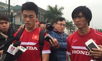 Lương Xuân Trường (trái) sẽ cùng với Tuấn Anh là hai tiền vệ trung tâm của U22 Việt Nam tại SEA Games 29.