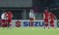 Đội tuyển Việt Nam trong buổi tập cuối cùng trước trận gặp Myanmar. Ảnh: Vnexpress