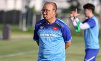 HLV Park Hang Seo hướng tới sự ổn định của đội tuyển Việt Nam khi gặp Thái Lan.