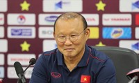 HLV Park Hang Seo đánh giá cao hàng tiền vệ của Malaysia và không chắc chắn Việt Nam có khả năng 100% giành chiến thắng.