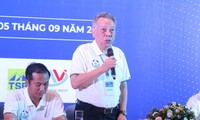 Giám đốc Sở Văn hoá-Thể thao Hà Nội Tô Văn Động được bầu làm Chủ tịch HNFF. (ảnh Anh Tú)