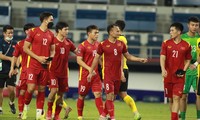 Tuyển Việt Nam đánh bại Malaysia 2-1 để giữ vững vị trí nhất bảng G. (Ảnh Hữu Phạm)