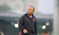 HLV Park Hang-seo sẽ thuận lợi hơn trong công tác chỉ đạo tuyển Việt Nam khi được thi đấu tại Mỹ Đình?