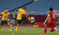 Trọng tài đúng khi không cho đội tuyển Việt Nam hưởng quả phạt 11m ở tình huống hậu vệ Úc để bóng chạm tay trong vòng cấm?