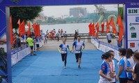 Giải đấu diễn ra ở cung đường cực đẹp tại Hà Nội, thu hút gần 3.000 VĐV tham gia. (ảnh Su Su)
