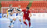 Futsal Việt Nam thua trận đầu tiên dưới thời HLV Diego Raul ở giải giao hữu quốc tế Thái Lan. (ảnh Anh Tú)