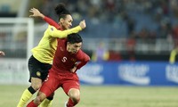Đoàn Văn Hậu để lại nhiều tranh cãi ở trận đấu của đội tuyển Việt Nam với Malaysia. (ảnh Hữu Phạm)