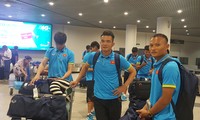 Tuyển Việt Nam tới Phnom Penh chuẩn bị đấu Campuchia