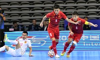 Tuyển futsal Việt Nam hạ Trung Quốc sau màn rượt đuổi tỷ số