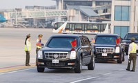 Cận cảnh đoàn xe đón Tổng thống Donald Trump tại sân bay Nội Bài