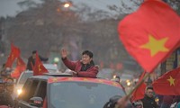 Thủ quân U23 Việt Nam được chào đón như người hùng ở quê nhà