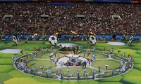 NÓNG NHẤT WORLD CUP 2018: Bóng Telstar 18 lăn, lễ hội bắt đầu