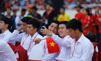 Dàn cầu thủ Olympic Việt Nam bảnh bao trong lễ mừng công
