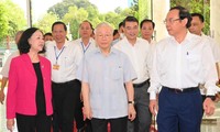 Tổng Bí thư Nguyễn Phú Trọng làm việc tại TPHCM