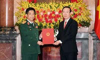 Chủ tịch nước trao quyết định thăng quân hàm Thượng tướng cho ông Nguyễn Văn Nghĩa