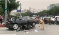 Thông tin mới nhất về vụ ô tô tông liên hoàn nhiều xe máy ở Hà Nội