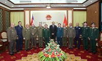 Đại tướng Đỗ Bá Tỵ hội kiến Tư lệnh Phòng không - Không quân Cuba