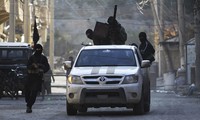 Các chiến binh của nhóm Hồi giáo cực đoan al-Nusra Front. Ảnh: Reuters